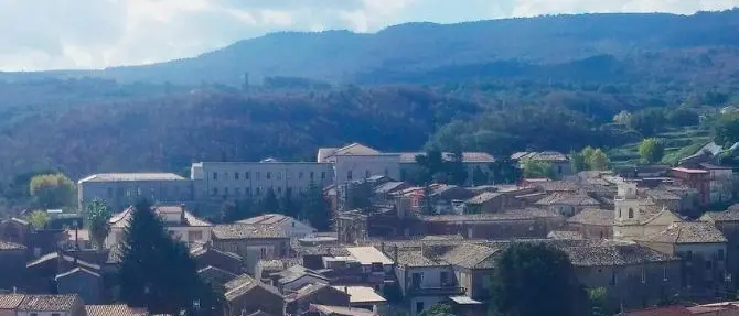 Ristoratore vittima di estorsione trova il coraggio di denunciare, due arresti