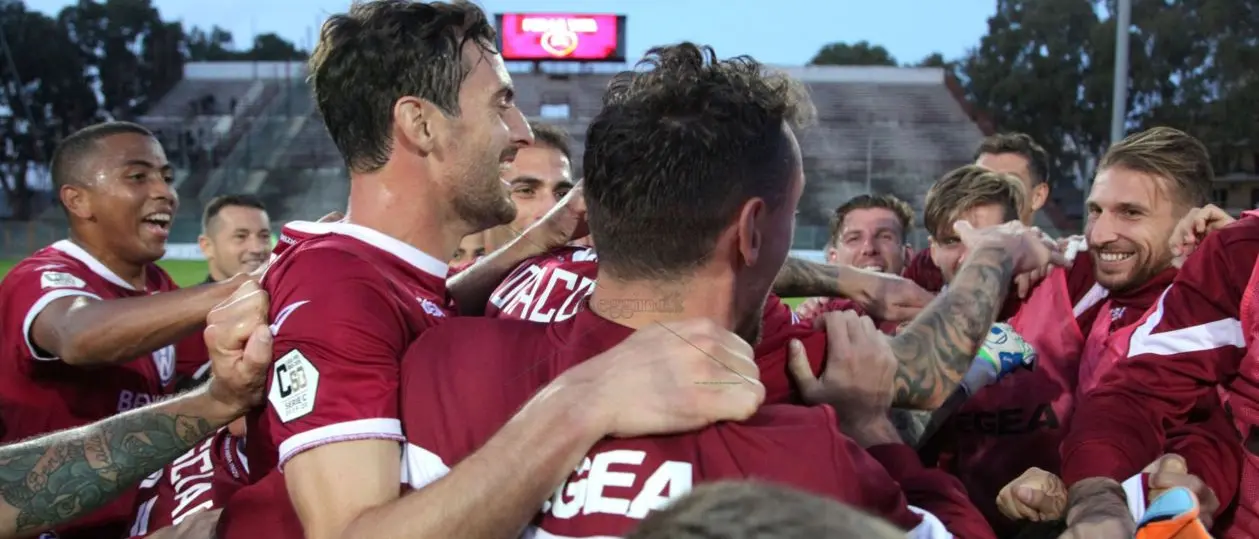 Il Rende dura venti minuti, la Reggina ne fa quattro