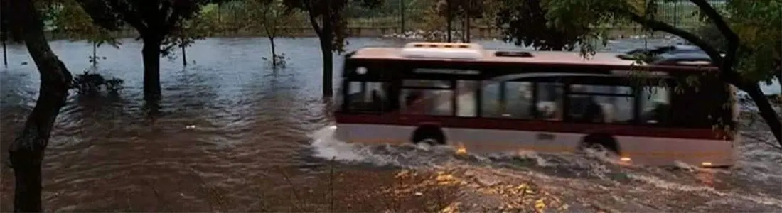 Allagamenti in tutta la Calabria. A Reggio acqua sopra il mezzo metro