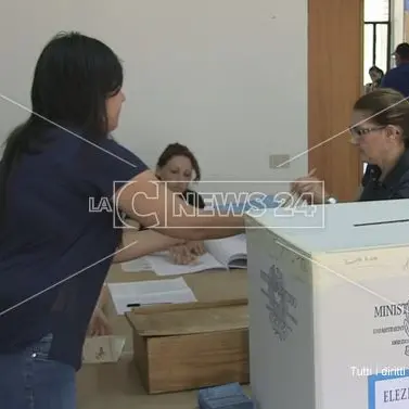 Lamezia, alle 19 al voto il 24,62 per cento. Quasi come nel 2015
