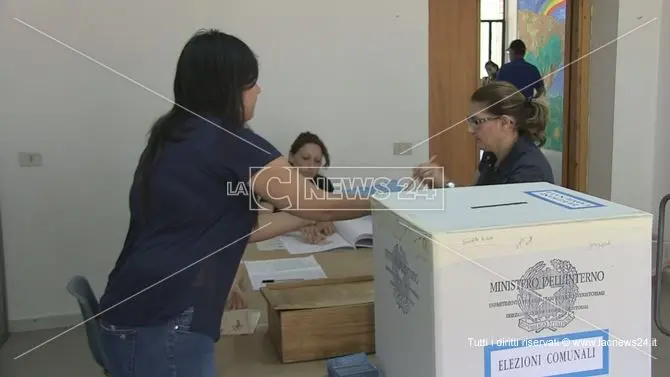 Lamezia, alle 19 al voto il 24,62 per cento. Quasi come nel 2015