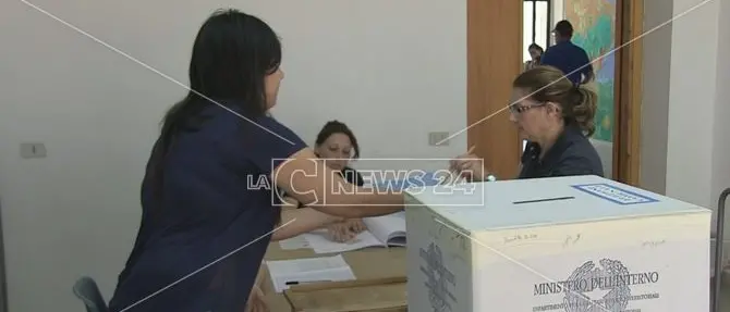 Lamezia, alle 19 al voto il 24,62 per cento. Quasi come nel 2015
