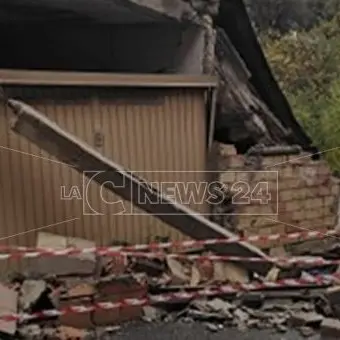 Si sbriciola un paese del Vibonese, strade chiuse e danni alla rete idrica