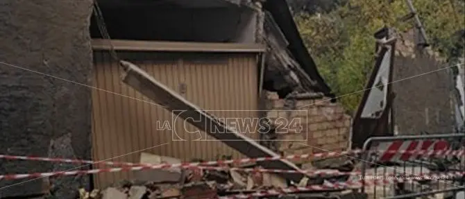Si sbriciola un paese del Vibonese, strade chiuse e danni alla rete idrica