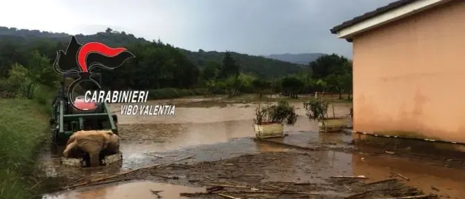 Pizzo, torrente travolge una casa: salvati due anziani