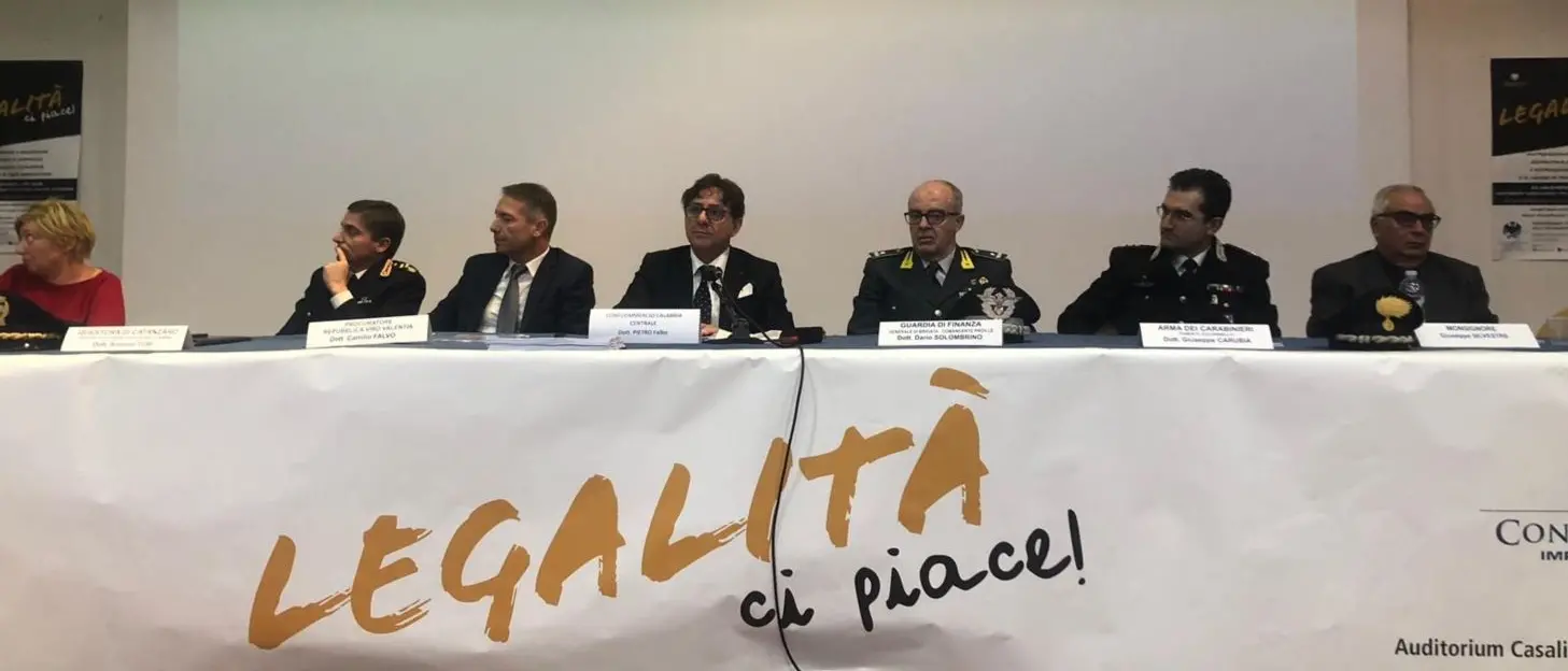 Contraffazione e abusivismo: si punta sui giovani per invertire la rotta