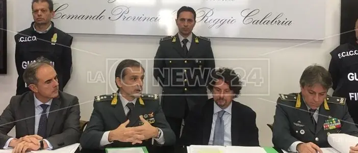 Colletti bianchi complici dei Bellocco per l'importazione di cocaina dal Sudamerica