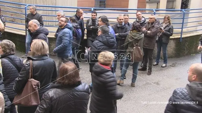 Ospedale di Cosenza, scandalo Coopservice: licenziati 30 lavoratori