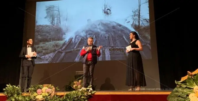 I vasai e carbonari calabresi trionfano con Caracciolo al Festival del cinema rurale