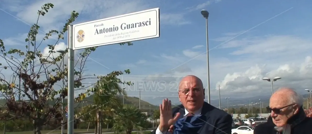 Alla cittadella regionale inaugurata la galleria dei presidenti