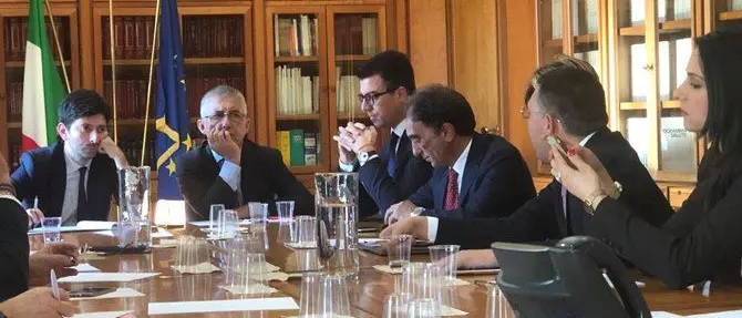 Sanità, sindaci calabresi dal ministro: «Piano speciale per le assunzioni»