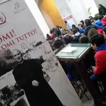 Tropea, i piccoli alunni della città “Sui passi di don Francesco Mottola”