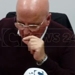 Passo indietro di Oliverio in cambio della testa di Callipo e Aiello ma è l’alibi per uscire dal Pd