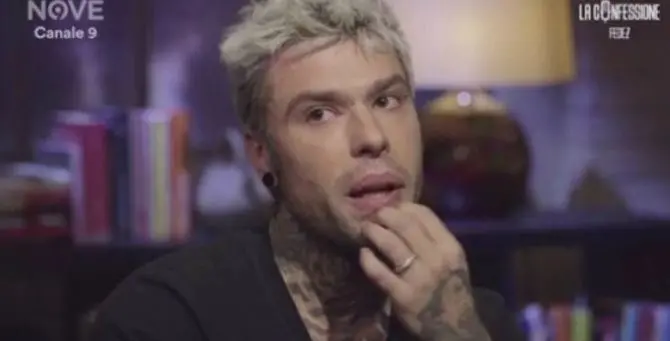 Fedez e la confessione choc in tv: «Rischio la sclerosi multipla»