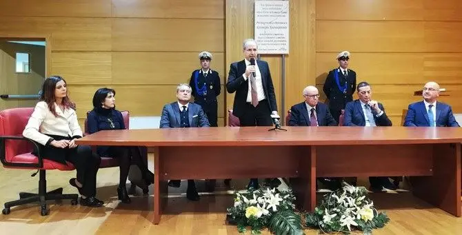 Lamezia, Mascaro ufficializza la giunta ma prende tempo per le deleghe