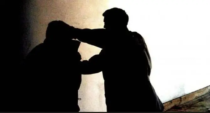 Disabile torturato dal branco che poi metteva sui social i video, un arresto a Corigliano