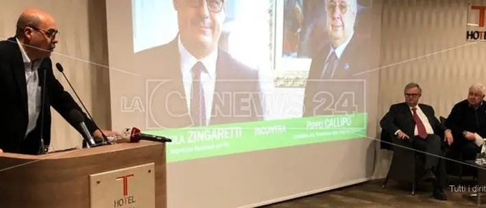 Investitura ufficiale per Callipo tra le lacrime, Zingaretti: «In ballo il destino di una regione»