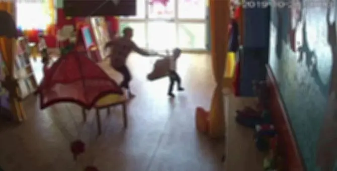 Revocati i domiciliari, torna libera la maestra dell'asilo di Cariati