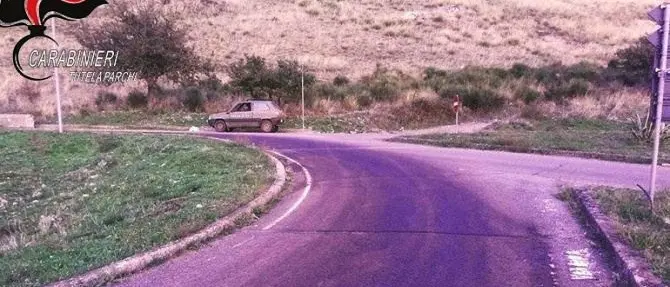 Sversa reflui per strada, denunciato il proprietario di un frantoio a Frascineto