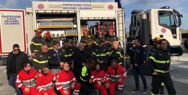 Usato per cercare persone sotto le macerie, ai vigili del fuoco un mezzo Usar