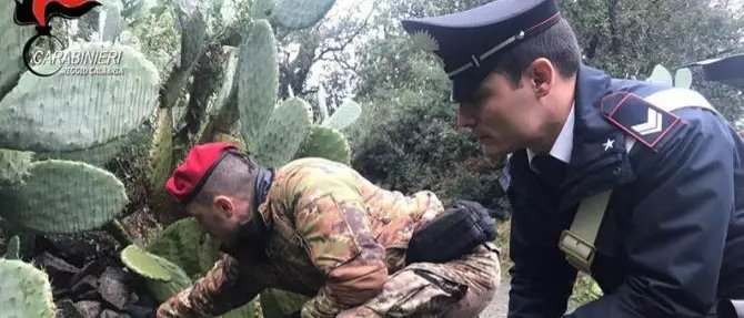 Fucile da caccia nascosto tra le rocce a Samo, era stato rubato nel 2008