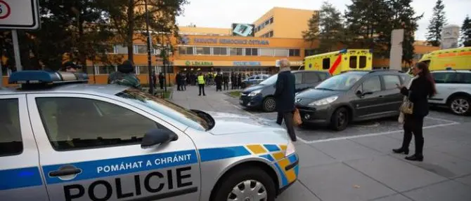 Repubblica Ceca: sparatoria in ospedale, 6 morti. Il killer si toglie la vita