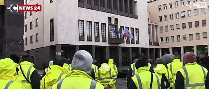 Protesta delle tute gialle, il Comune versa 800mila euro nelle casse di Ecologia Oggi