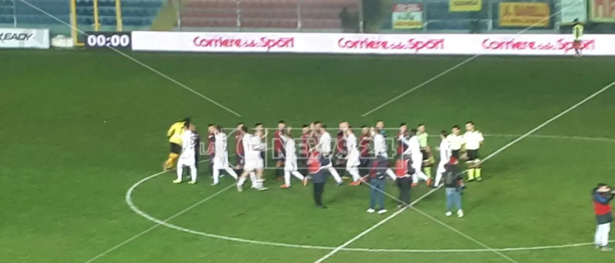 Vibonese-Catanzaro finisce 0-0. Lo spettacolo rovinato da una espulsione