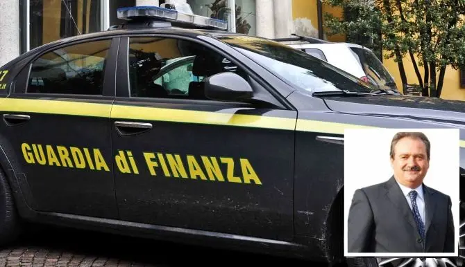 Truffa ai danni dell'Asp, timbrava il cartellino e andava via: ai domiciliari il sindaco di Scalea