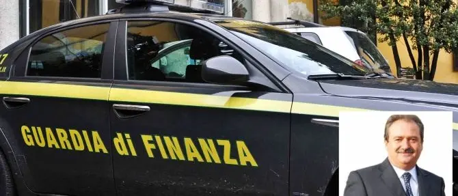 Truffa ai danni dell'Asp, timbrava il cartellino e andava via: ai domiciliari il sindaco di Scalea