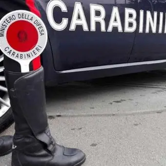 Rosarno, sfugge all'alt dei carabinieri: pregiudicato inseguito e arrestato