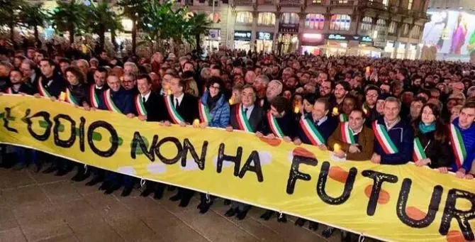 In nome della Segre: manifestazione ad Aprigliano contro l’odio