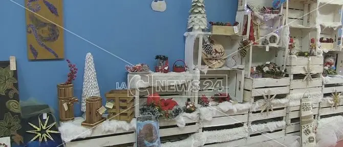 Rende, mercatino di Natale a scuola per aiutare gli alunni con disabilità