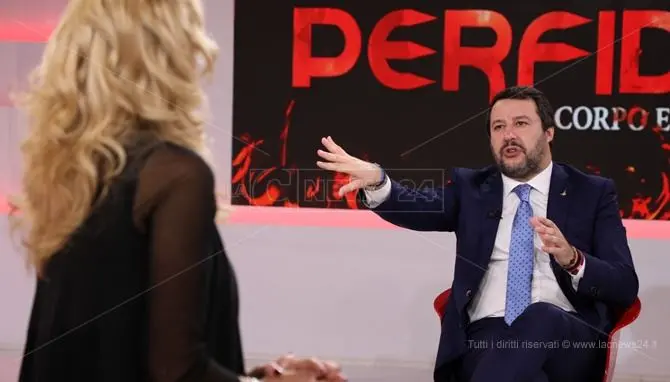 Il civismo come foglia di fico e l’intervista a Salvini: torna Perfidia