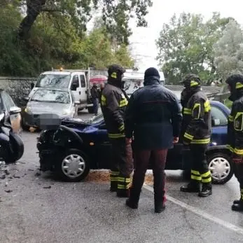 Incidente stradale tra Lamezia e Platania, tre feriti