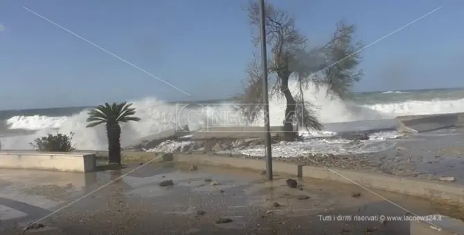 Maltempo, a Palmi il quartiere marinaro Tonnara in ginocchio