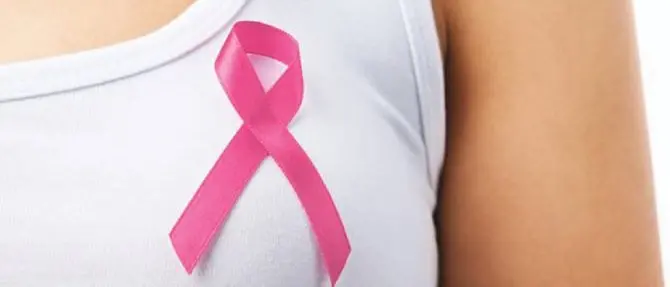 Prevenzione tumori, Raffaele Lamezia in campo con il “fiocco rosa”