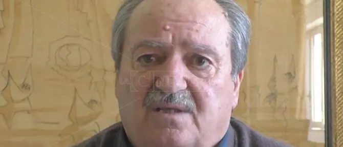 Arresto sindaco Licursi, Scalea Europa chiede le dimissioni di tutto il consiglio