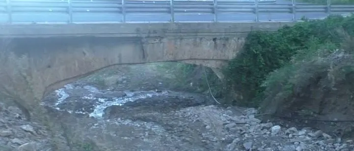 L’ex cantiere dell’autostrada uccide le aziende agricole di Bagnara da 15 anni