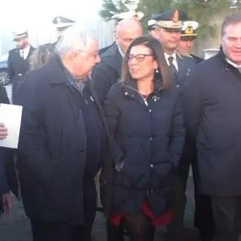 La ministra De Micheli al porto di Gioia: «In Calabria investimenti su ferrovie e Zes»