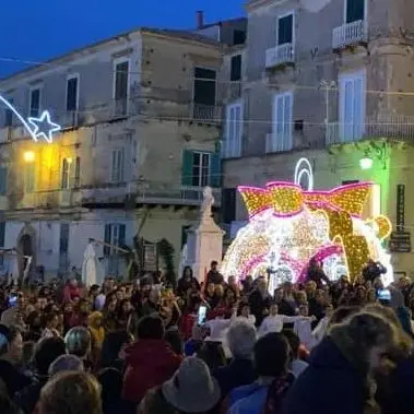 Natale a Tropea, sabato la notte bianca: tutti pazzi per lo shopping