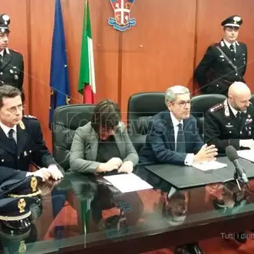 Quattro arresti per truffe on-line: incassavano i soldi e non spedivano la merce