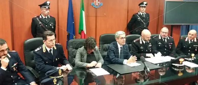 Quattro arresti per truffe on-line: incassavano i soldi e non spedivano la merce