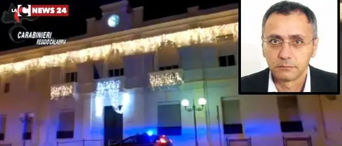 Villa San Giovanni, ecco chi è il dirigente «padre padrone» del Comune vicino alle cosche