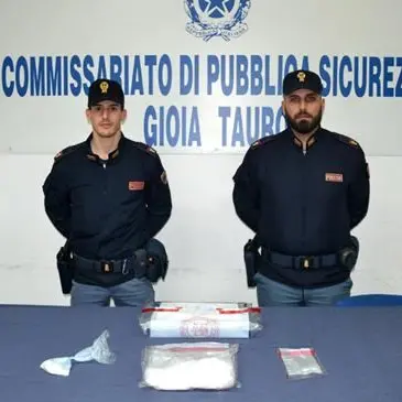 Agente penitenziario finisce in carcere, viaggiava con cocaina in auto