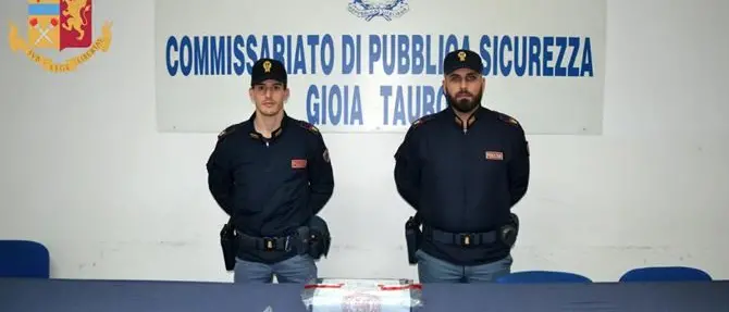 Agente penitenziario finisce in carcere, viaggiava con cocaina in auto