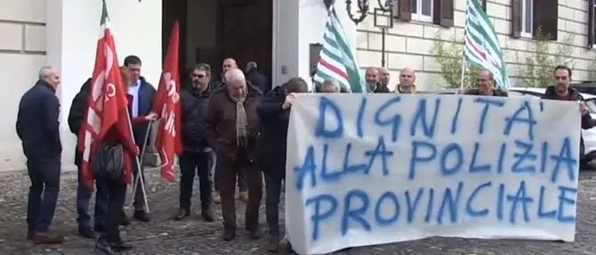 Niente salario accessorio, sciopera la polizia provinciale di Cosenza