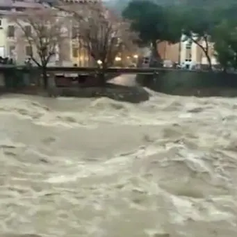 Il maltempo piega l’Italia: un morto in Friuli. Allerta in diverse regioni