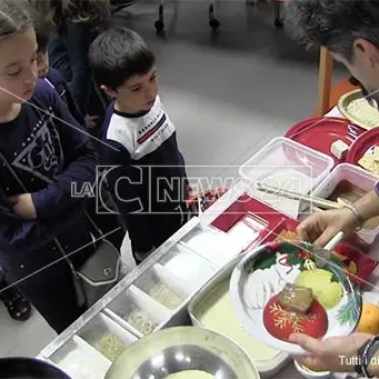 Pane, olio e spremuta d’arancia: la merenda della tradizione nella clinica Villa Serena