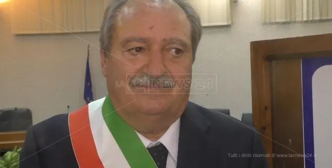 Scalea, il sindaco Gennaro Licursi si dimette